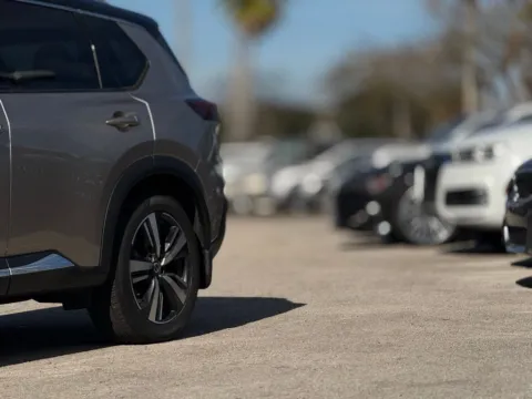 Photos of 2021 Nissan Rogue Platinum for sale in Jacksonville, FL at AUTOLAND