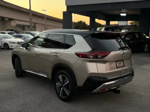 More photos of 2021 Nissan Rogue Platinum at AUTOLAND, FL