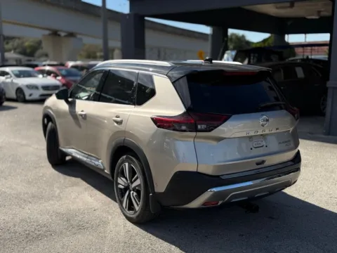 More photos of 2021 Nissan Rogue Platinum at AUTOLAND, FL