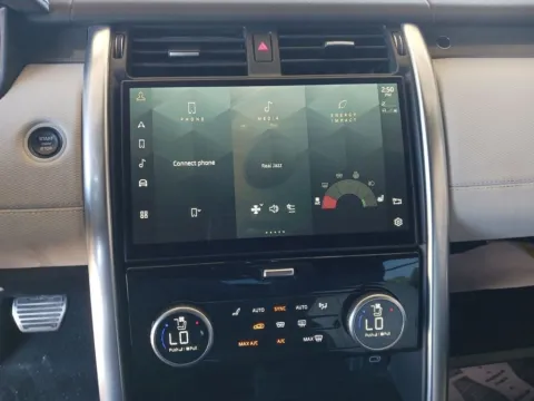 More photos of 2021 Land Rover Discovery HSE R-Dynamic at AUTOLAND, FL