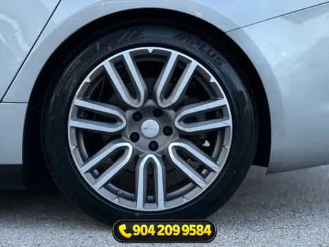 More photos of 2018 Maserati Ghibli at AUTOLAND, FL