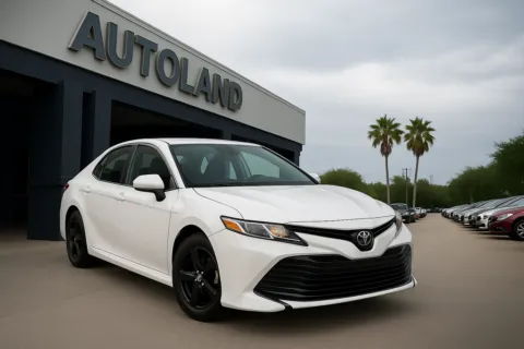 White 2018 Toyota Camry L for sale in Jacksonville, FL