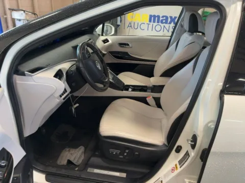 More photos of 2018 Toyota Mirai at AUTOLAND, FL
