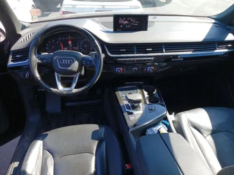 More photos of 2017 Audi Q7 3.0T Premium at AUTOLAND, FL