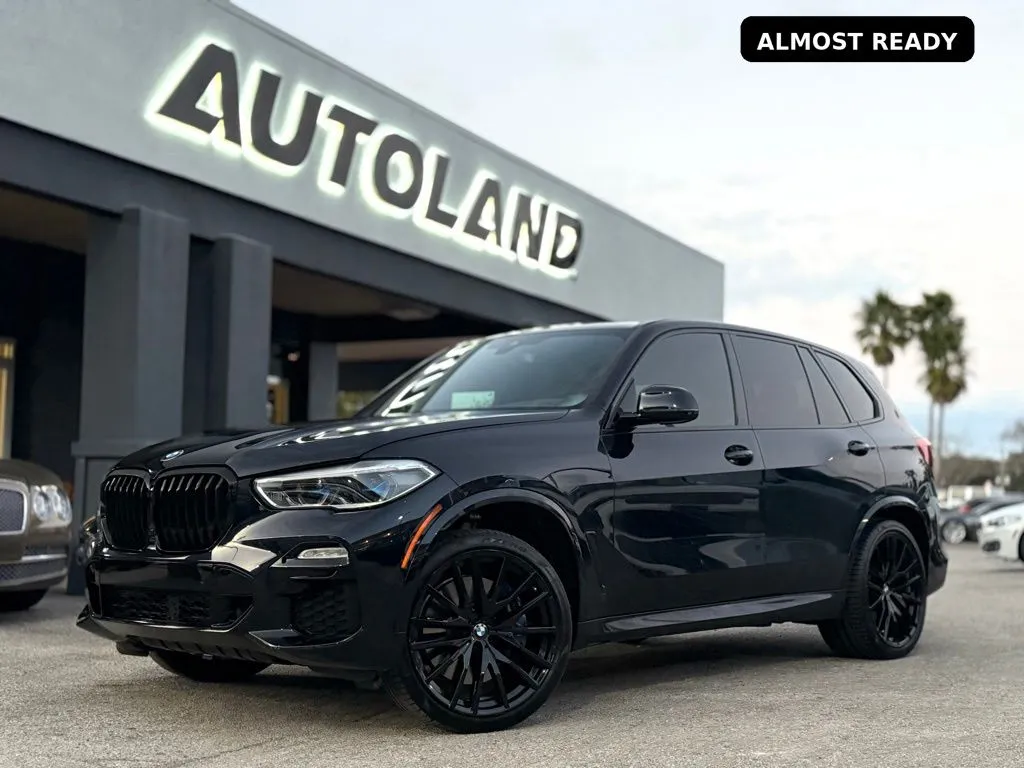2020 BMW X5 M50i's photo