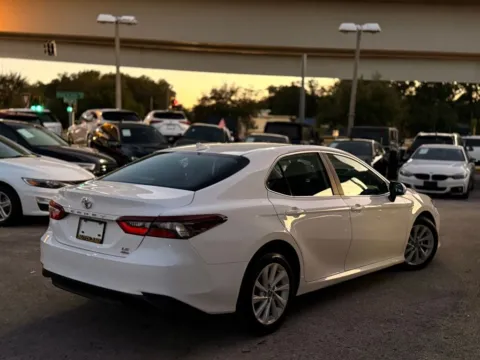 More photos of 2022 Toyota Camry LE at AUTOLAND, FL