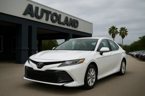 White 2022 Toyota Camry LE for sale in Jacksonville, FL