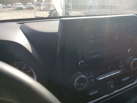 More photos of 2021 Toyota Highlander LE at AUTOLAND, FL