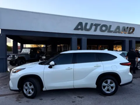 Photos of 2021 Toyota Highlander LE for sale in Jacksonville, FL at AUTOLAND