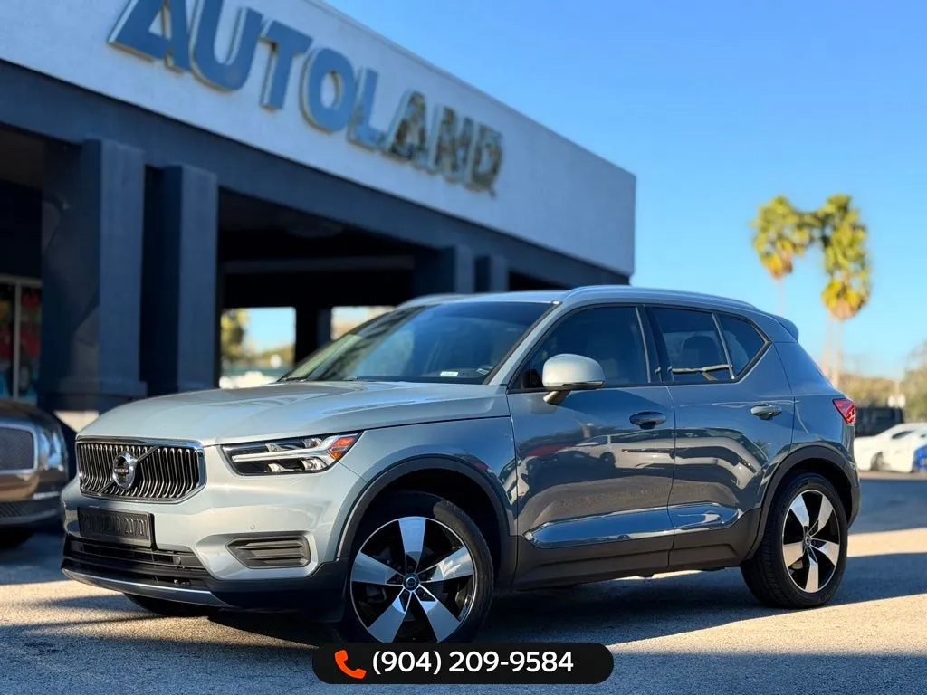 Gray 2020 Volvo XC40 Momentum for sale in Jacksonville, FL