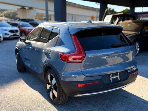 More photos of 2020 Volvo XC40 Momentum at AUTOLAND, FL
