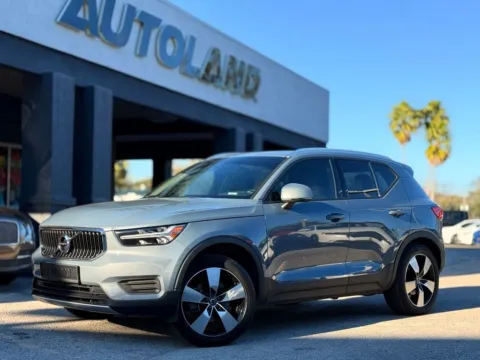 Photos of 2020 Volvo XC40 Momentum for sale in Jacksonville, FL at AUTOLAND