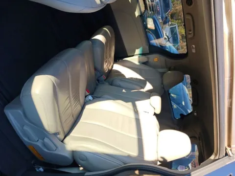 More photos of 2012 Toyota Sienna XLE at AUTOLAND, FL