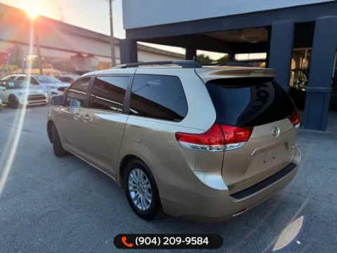 More photos of 2012 Toyota Sienna XLE at AUTOLAND, FL