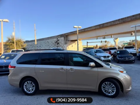 More photos of 2012 Toyota Sienna XLE at AUTOLAND, FL