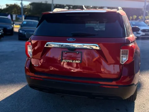 More photos of 2021 Ford Explorer XLT at AUTOLAND, FL