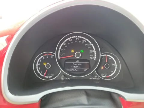 More photos of 2015 Volkswagen Beetle 1.8T at AUTOLAND, FL