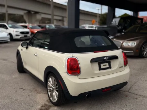 More photos of 2017 MINI Cooper at AUTOLAND, FL