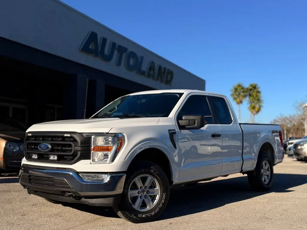 2021 Ford F-150 XL's photo