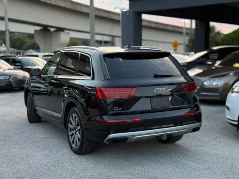 More photos of 2019 Audi Q7 55 Premium Plus at AUTOLAND, FL