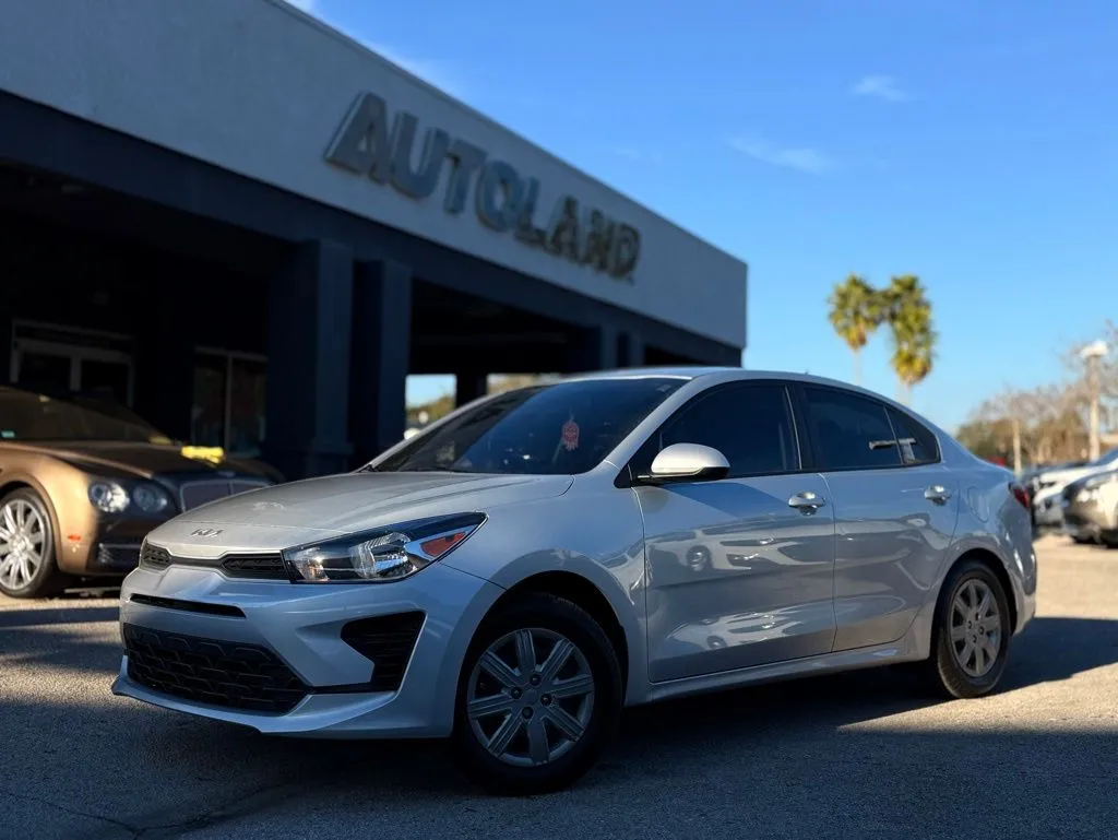 2023 Kia Rio LX's photo