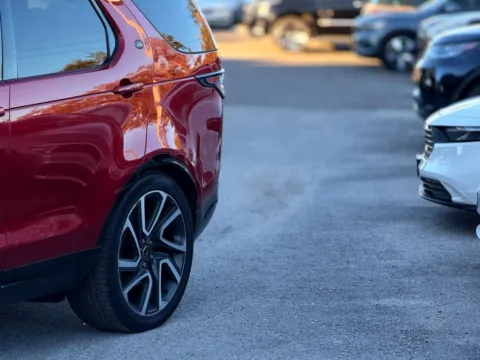 Photos of 2017 Land Rover Discovery HSE Luxury for sale in Jacksonville, FL at AUTOLAND