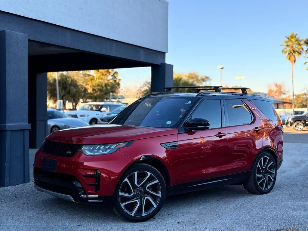 2017 Land Rover Discovery HSE LUX