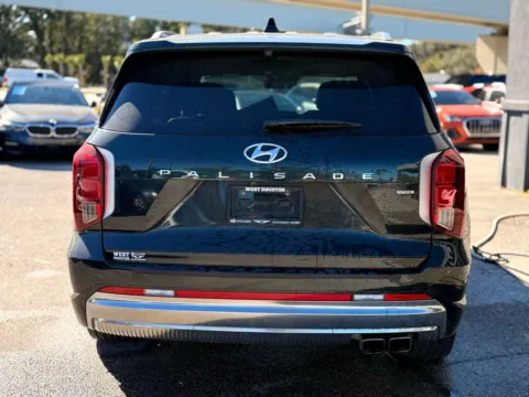 More photos of 2024 Hyundai Palisade Calligraphy at AUTOLAND, FL
