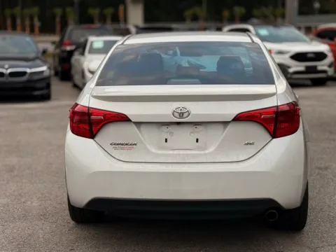 More photos of 2019 Toyota Corolla SE at AUTOLAND, FL