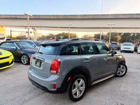 More photos of 2017 MINI Cooper Countryman at AUTOLAND, FL