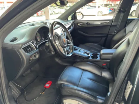 More photos of 2018 Porsche Macan S at AUTOLAND, FL