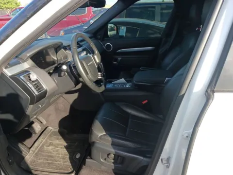 Another view of 2020 Land Rover Discovery Landmark Edition for sale in Jacksonville, FL at AUTOLAND