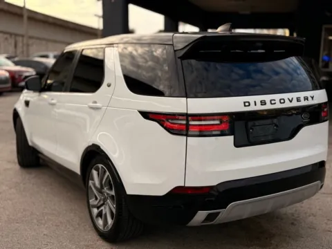 More photos of 2020 Land Rover Discovery Landmark Edition at AUTOLAND, FL