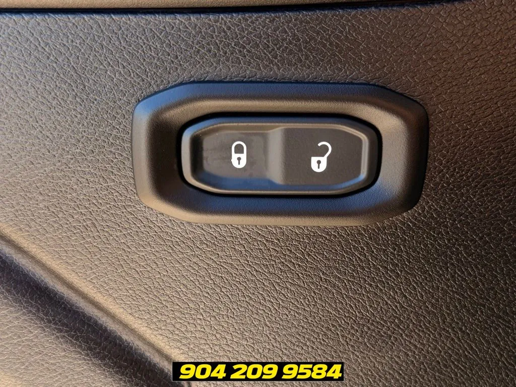2023 Jeep Wrangler 4-Door Sport S - Photo 15