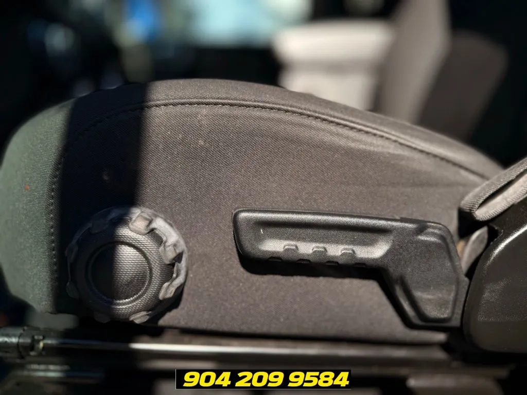 2023 Jeep Wrangler 4-Door Sport S - Photo 16