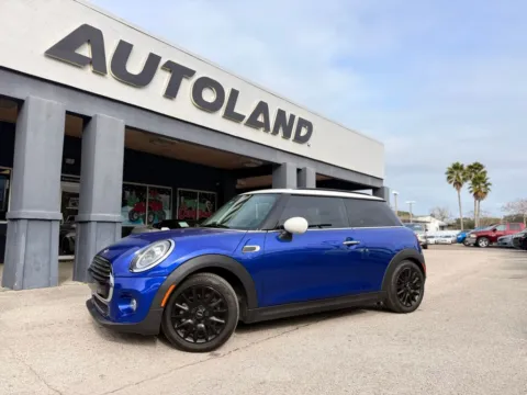 Blue 2019 MINI Cooper Classic for sale in Jacksonville, FL