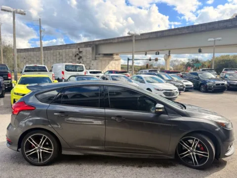 More photos of 2018 Ford Focus ST at AUTOLAND, FL