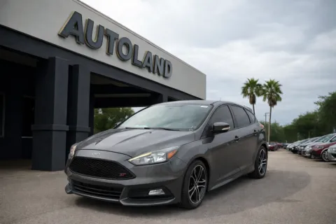 Gray 2018 Ford Focus ST for sale in Jacksonville, FL