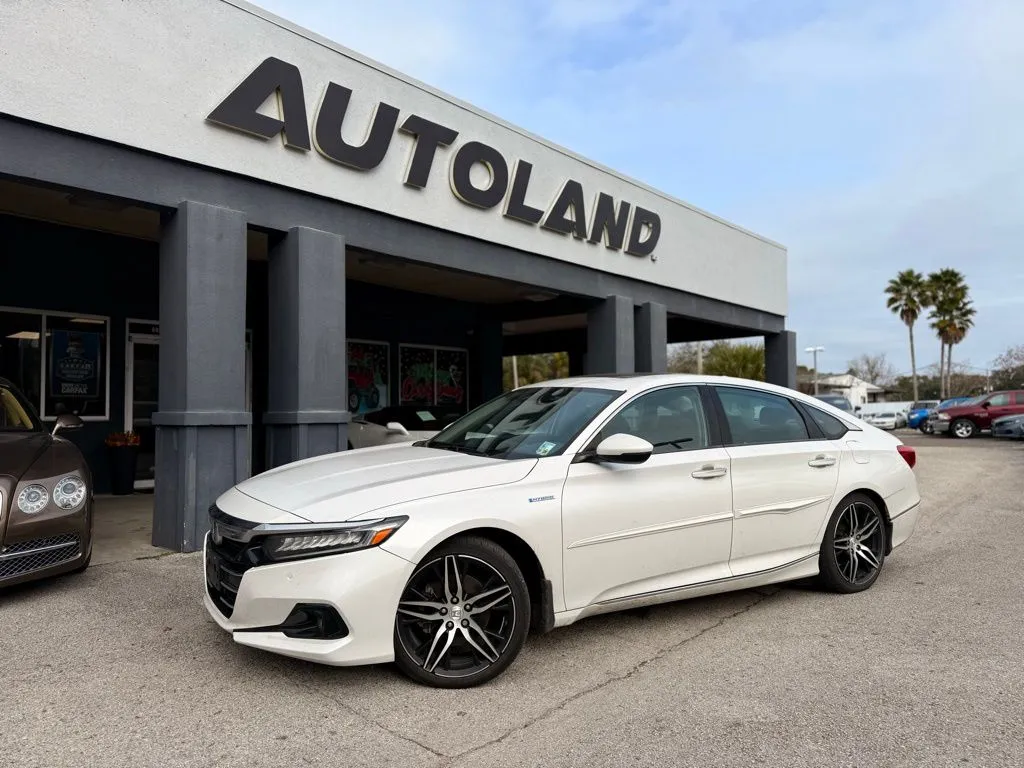 White 2022 Honda Accord Hybrid Touring for sale in Jacksonville, FL
