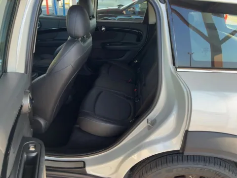 More photos of 2021 MINI Cooper S Countryman Classic at AUTOLAND, FL