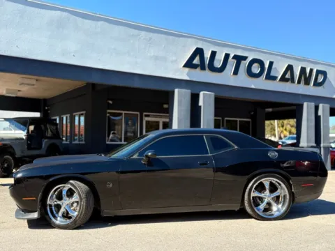 More photos of 2015 Dodge Challenger R/T Scat Pack at AUTOLAND, FL