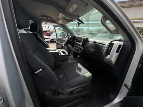 More photos of 2016 GMC Sierra 1500 SLE at AUTOLAND, FL