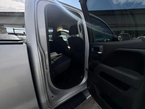 More photos of 2016 GMC Sierra 1500 SLE at AUTOLAND, FL