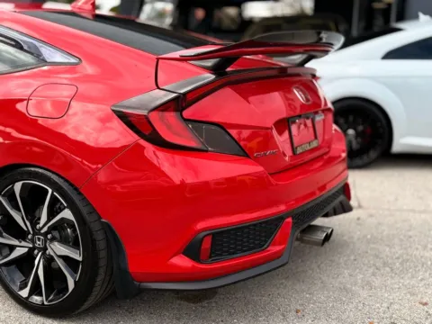 More photos of 2017 Honda Civic Si at AUTOLAND, FL