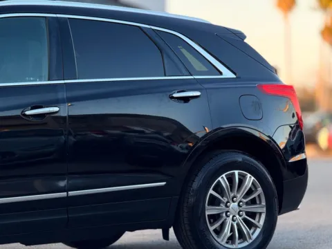 Photos of 2017 Cadillac XT5 Luxury for sale in Jacksonville, FL at AUTOLAND