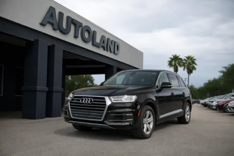 Black 2019 Audi Q7 45 Premium Plus for sale in Jacksonville, FL