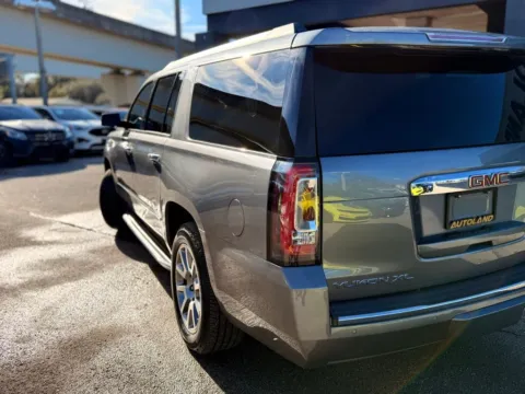 More photos of 2018 GMC Yukon XL Denali at AUTOLAND, FL