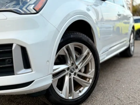 Another view of 2020 Audi Q7 45 Premium Plus for sale in Jacksonville, FL at AUTOLAND