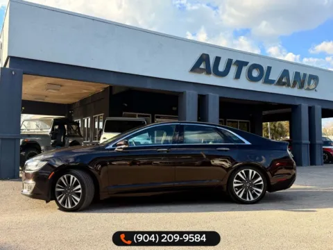 More photos of 2020 Lincoln MKZ Reserve at AUTOLAND, FL