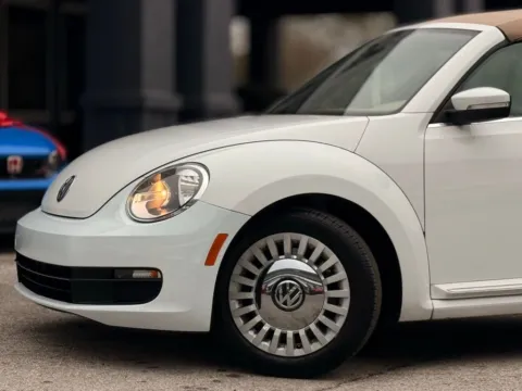 Photos of 2014 Volkswagen Beetle 1.8T for sale in Jacksonville, FL at AUTOLAND